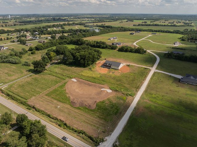 4412 S 86th Road, Bolivar, MO 65613