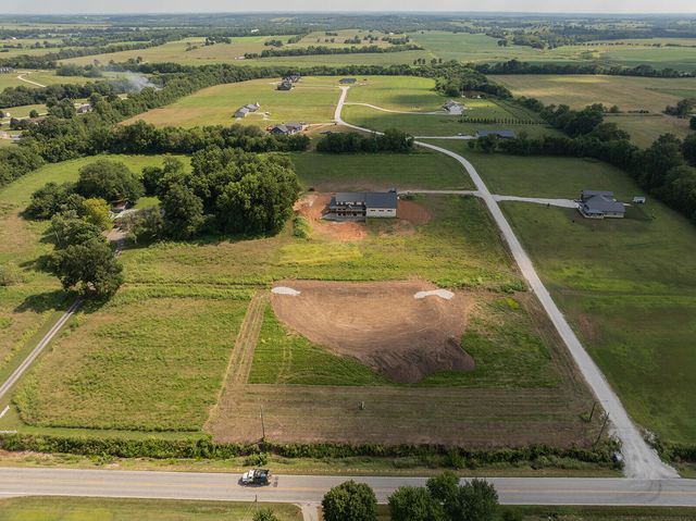 4412 S 86th Road, Bolivar, MO 65613