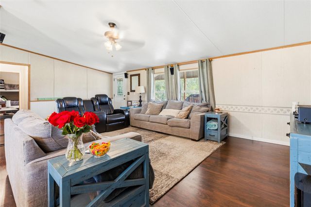 48 Nelwyn Drive, Huntsville, TX 77320