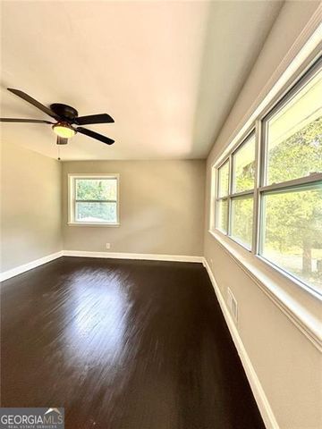 2924 HANDY Drive, Atlanta, GA 30318