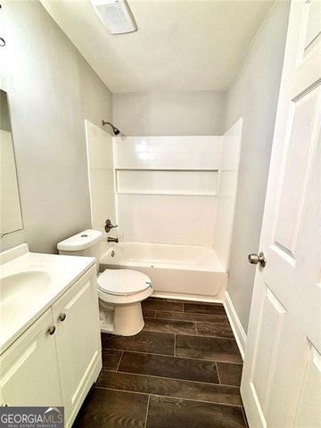 2924 HANDY Drive, Atlanta, GA 30318