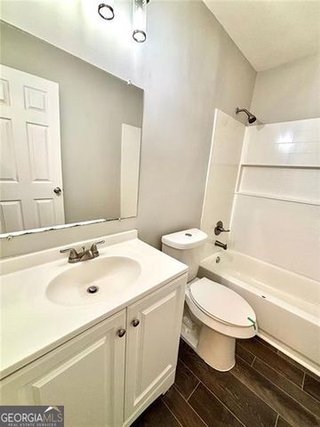 2924 HANDY Drive, Atlanta, GA 30318