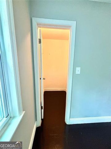 2924 HANDY Drive, Atlanta, GA 30318