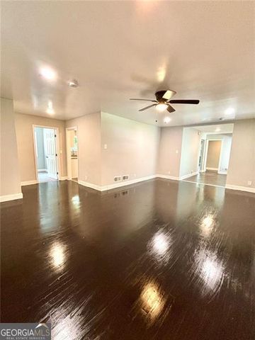 2924 HANDY Drive, Atlanta, GA 30318