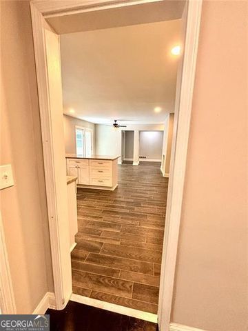 2924 HANDY Drive, Atlanta, GA 30318