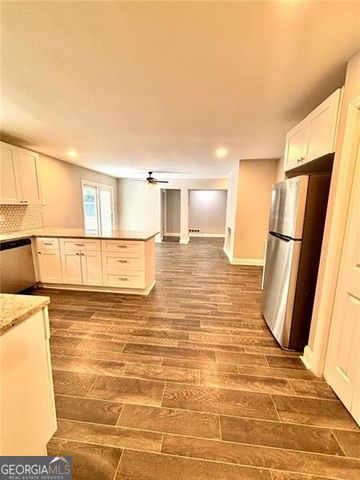 2924 HANDY Drive, Atlanta, GA 30318