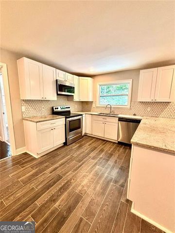 2924 HANDY Drive, Atlanta, GA 30318