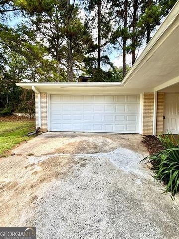 2924 HANDY Drive, Atlanta, GA 30318