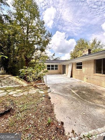 2924 HANDY Drive, Atlanta, GA 30318