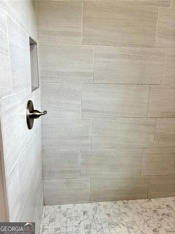 2924 HANDY Drive, Atlanta, GA 30318