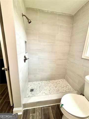 2924 HANDY Drive, Atlanta, GA 30318