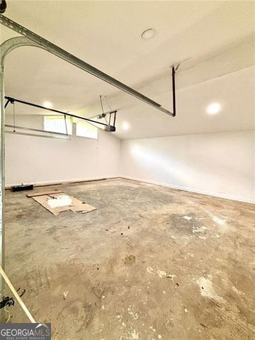 2924 HANDY Drive, Atlanta, GA 30318