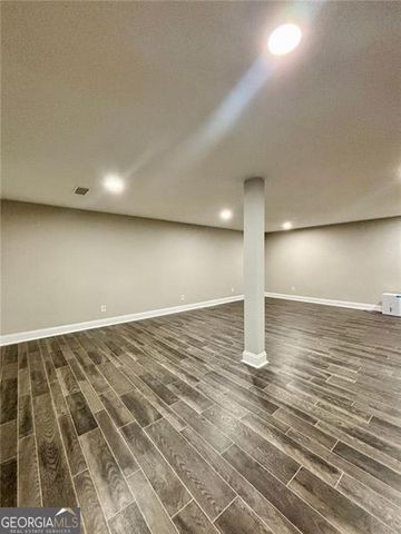 2924 HANDY Drive, Atlanta, GA 30318