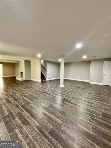 2924 HANDY Drive, Atlanta, GA 30318