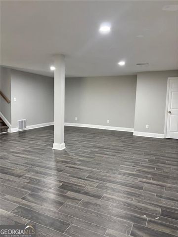 2924 HANDY Drive, Atlanta, GA 30318