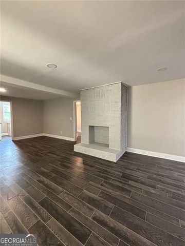 2924 HANDY Drive, Atlanta, GA 30318