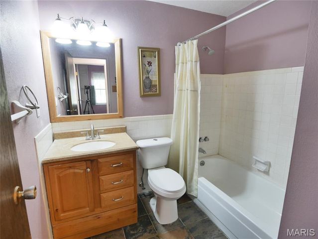 2580 Hedgerow Drive, Florissant, MO 63031