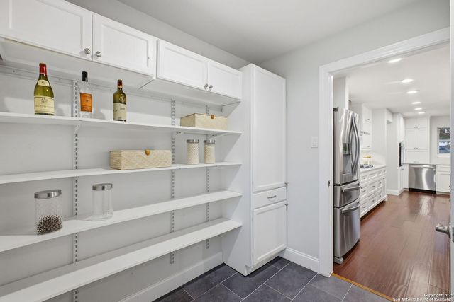 304 HUB DR, Wimberley, TX 78676