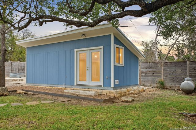 304 HUB DR, Wimberley, TX 78676