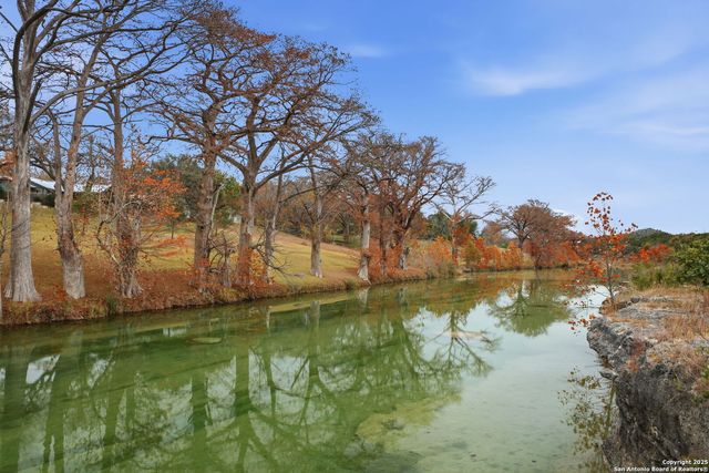 304 HUB DR, Wimberley, TX 78676