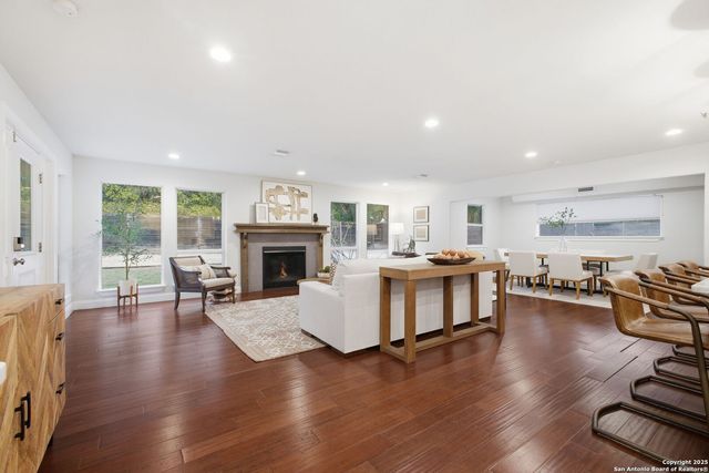 304 HUB DR, Wimberley, TX 78676
