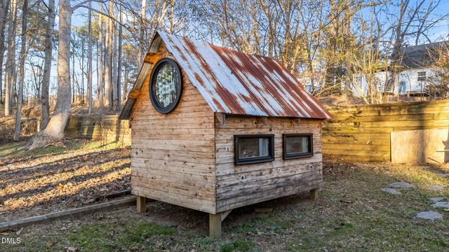 205 Valley Creek Drive, Clayton, NC 27520