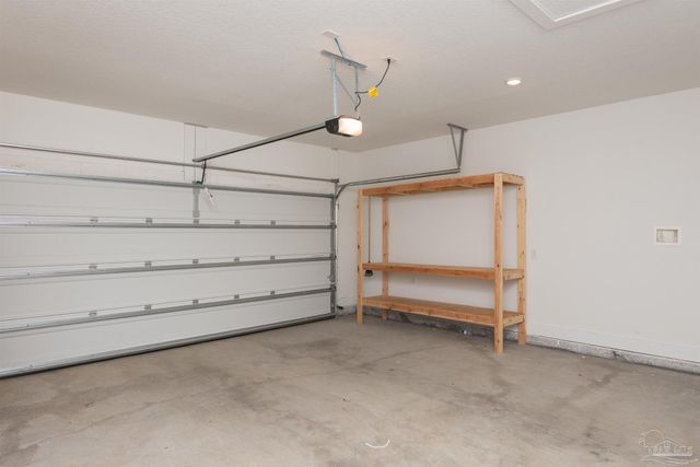 874 Windhill Dr, Cantonment, FL 32533