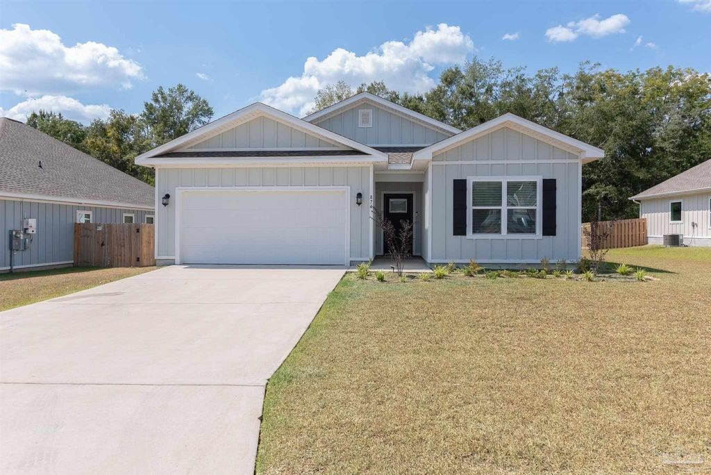 874 Windhill Dr, Cantonment, FL 32533