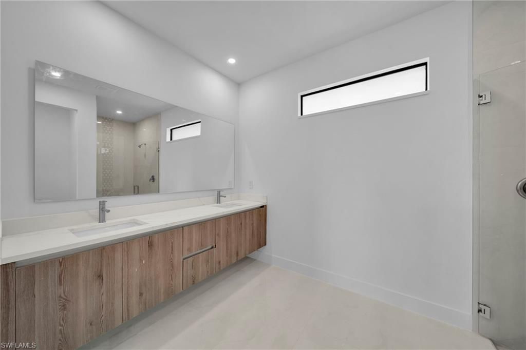 Image 23 of property listing at 2540 NW 6th TER, Cape Coral, FL 33993