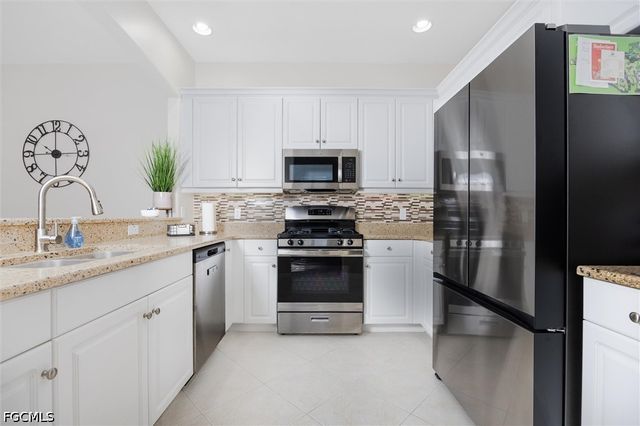 3181 Cottonwood BEND 901, Fort Myers, FL 33905