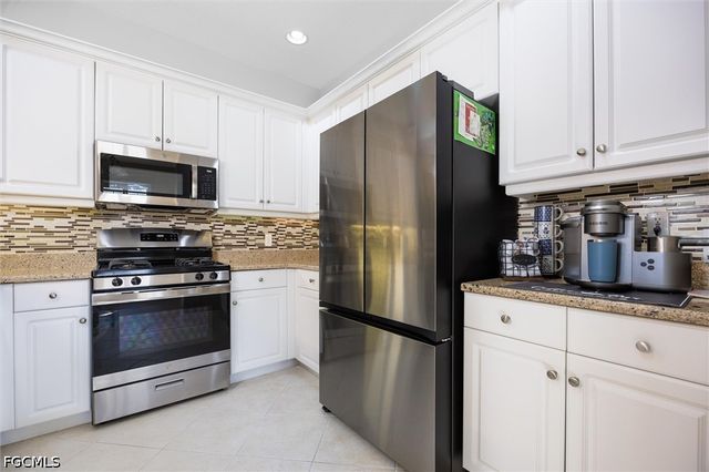3181 Cottonwood BEND 901, Fort Myers, FL 33905