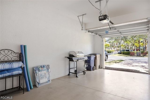 3181 Cottonwood BEND 901, Fort Myers, FL 33905