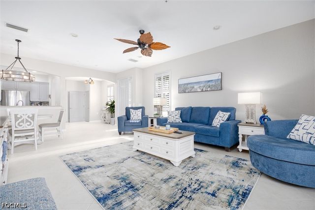 3181 Cottonwood BEND 901, Fort Myers, FL 33905