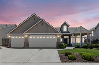 3219 W Connelly Avenue, Visalia, CA 93291
