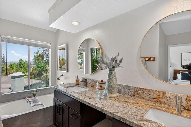 5990 E Prospector, Anaheim Hills, CA 92807