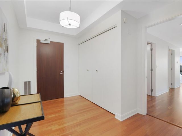 130 N Garland Court 5101, Chicago, IL 60602