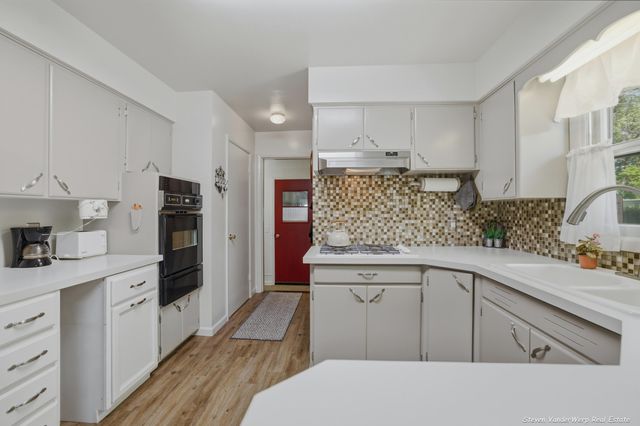 1935 Nielwood Drive, Muskegon, MI 49445