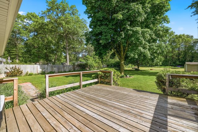 1935 Nielwood Drive, Muskegon, MI 49445