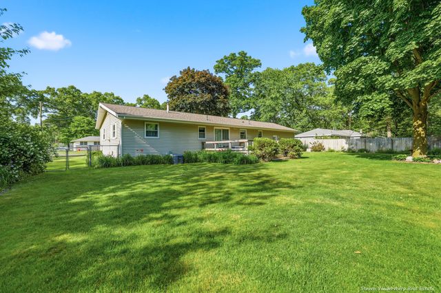 1935 Nielwood Drive, Muskegon, MI 49445