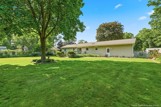 1935 Nielwood Drive, Muskegon, MI 49445