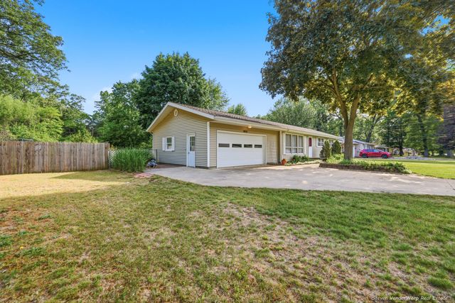 1935 Nielwood Drive, Muskegon, MI 49445