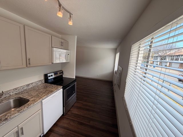 4115 Douglas Avenue 102, Dallas, TX 75219