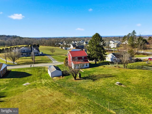 77 MOULSTOWN RD, Abbottstown, PA 17301