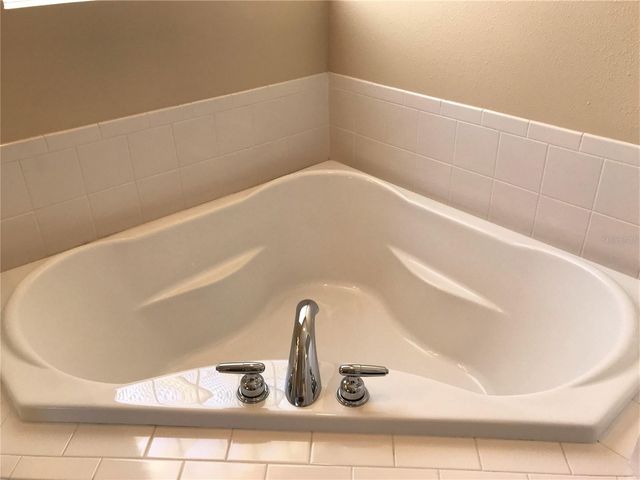1835 ROCKY POINTE DRIVE, Lakeland, FL 33813