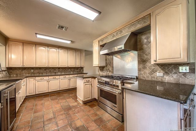 8318 Cactus Wren, San Antonio, TX 78255