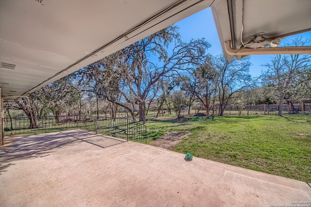 8318 Cactus Wren, San Antonio, TX 78255
