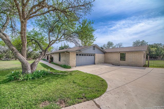 8318 Cactus Wren, San Antonio, TX 78255