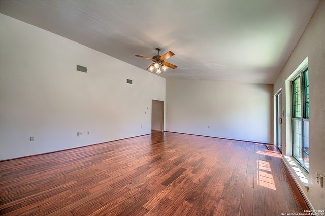 8318 Cactus Wren, San Antonio, TX 78255