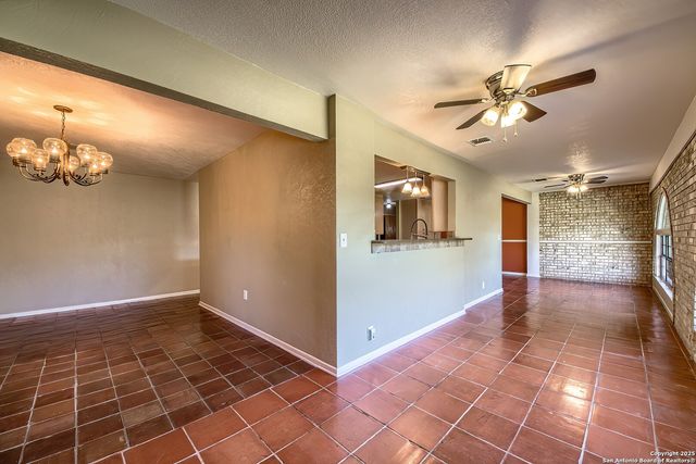 8318 Cactus Wren, San Antonio, TX 78255