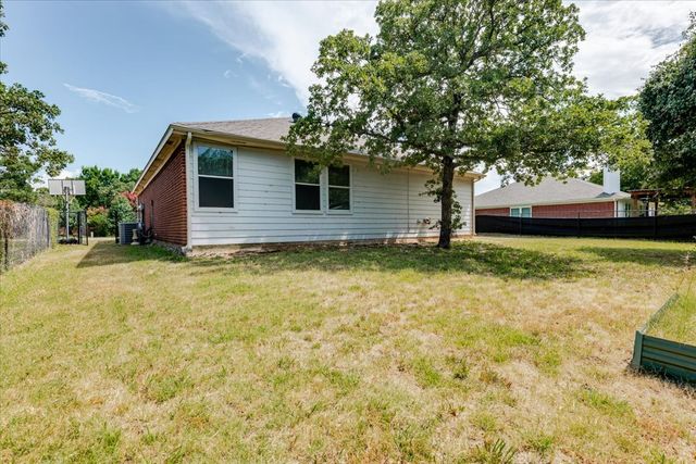 406 Redbud Lane, Tolar, TX 76476
